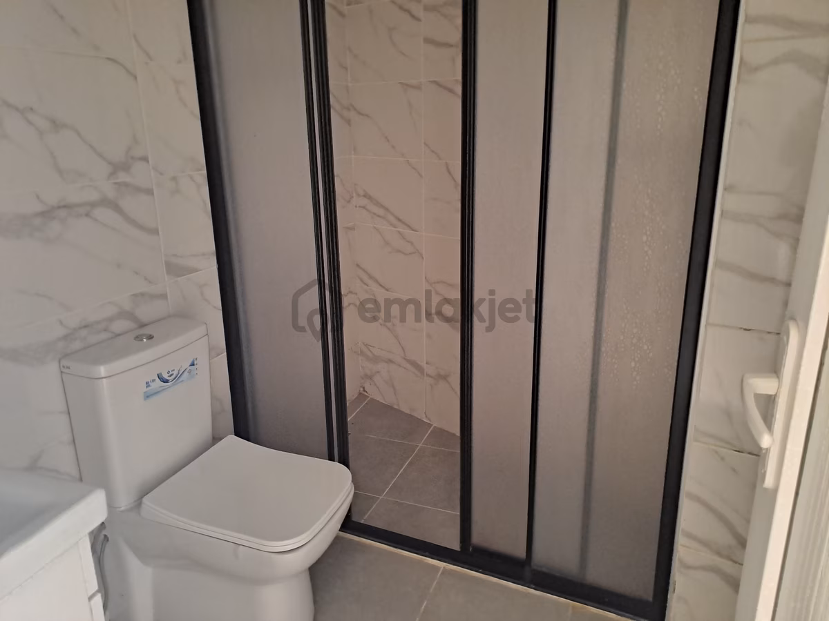 Sarıyer Büyükdere De Tertemiz 1+1 Daire - 3