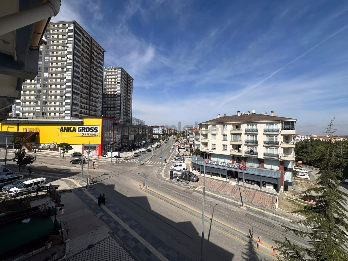 Yılmazer'den Karapürçek'de Cadde Üstü Ön Cephe Kök Tapu - 5