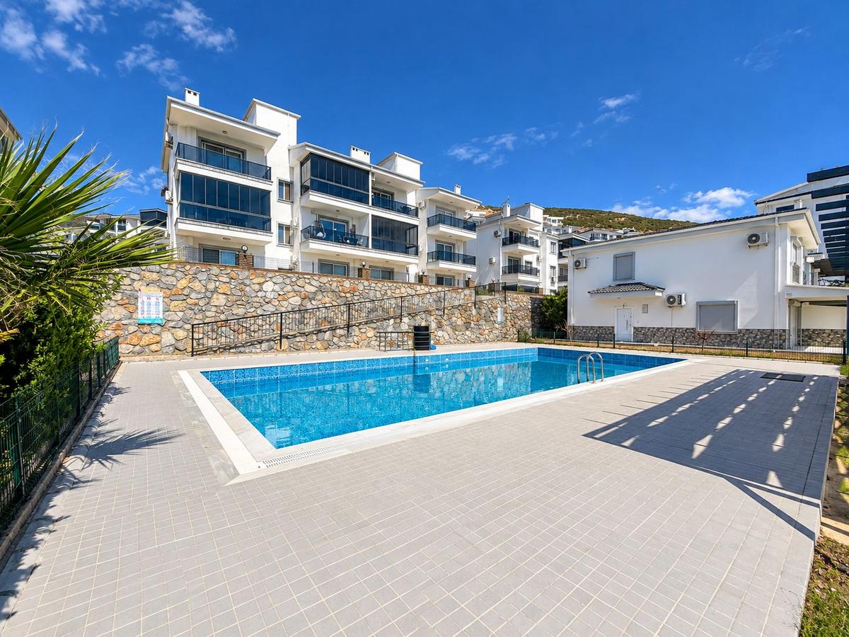 Butik Site İçi Deniz Manzaralı Geniş Bahçeli , 1+1 Daire
