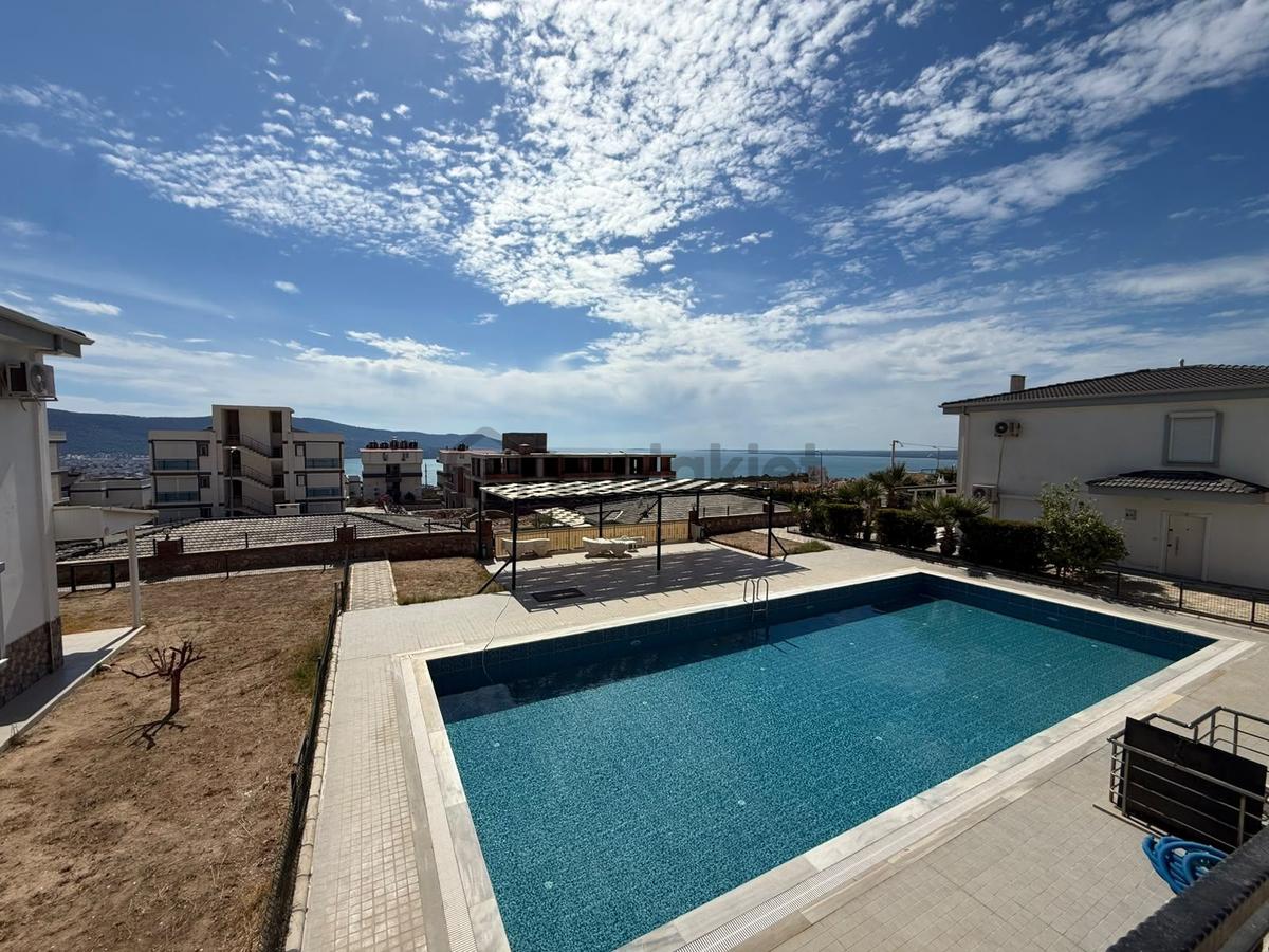Butik Site İçi Deniz Manzaralı Geniş Bahçeli , 1+1 Daire - 23