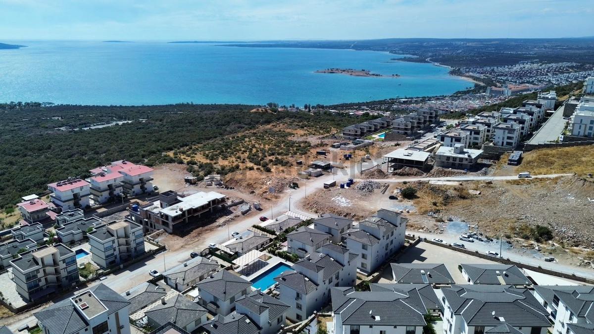 Butik Site İçi Deniz Manzaralı Geniş Bahçeli , 1+1 Daire - 31