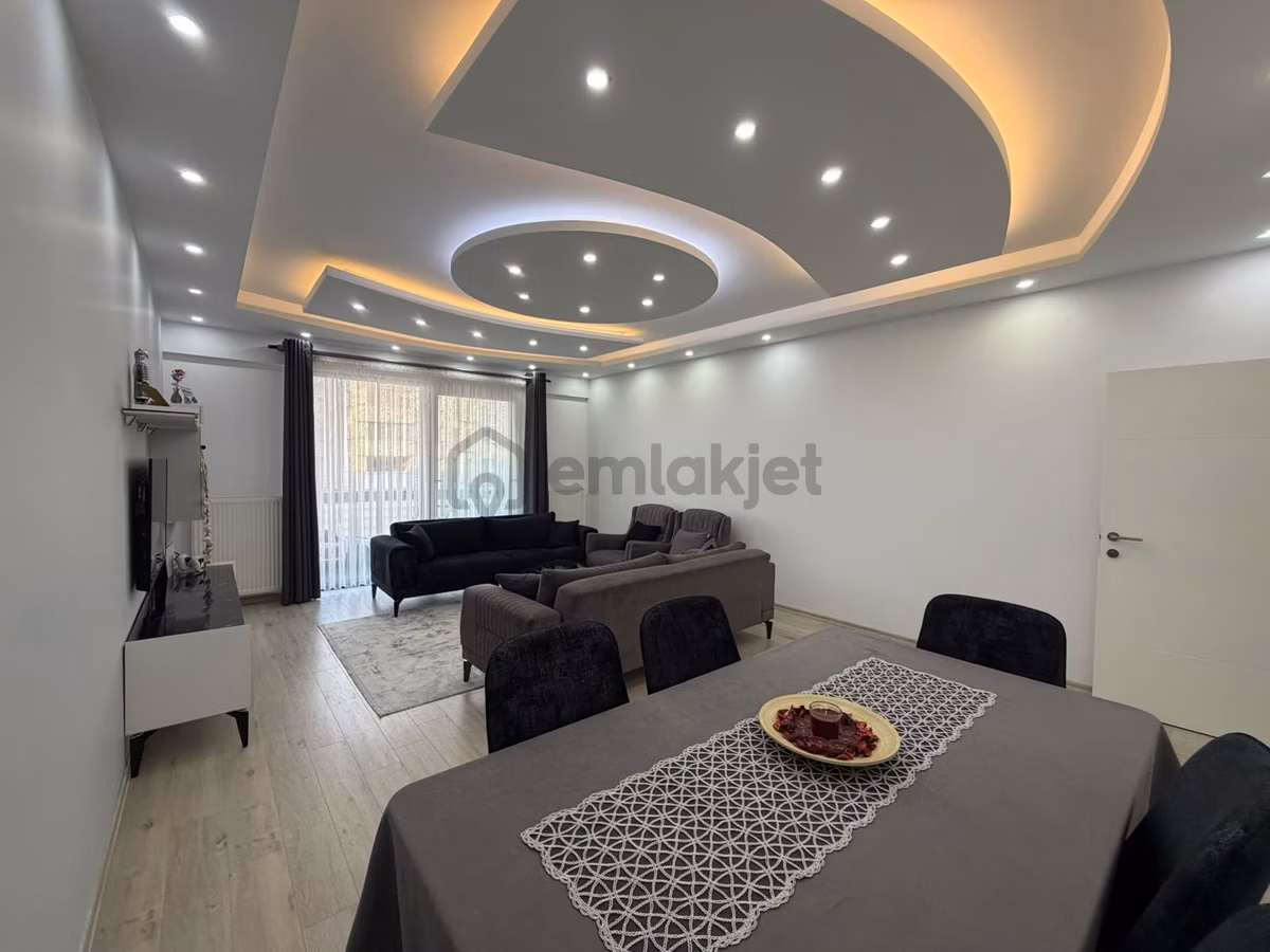 Trabzon Yeşiltepe'de A'dan Z'ye Yenilenmiş 3+1 Satılık Daire - 17