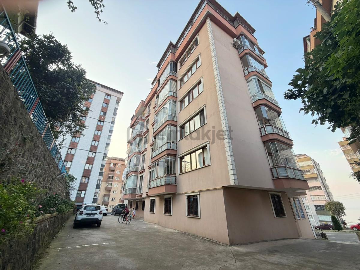 Trabzon Yeşiltepe'de A'dan Z'ye Yenilenmiş 3+1 Satılık Daire - 44