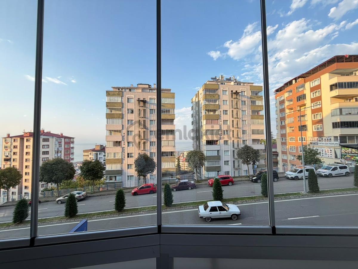 Trabzon Yeşiltepe'de A'dan Z'ye Yenilenmiş 3+1 Satılık Daire - 23