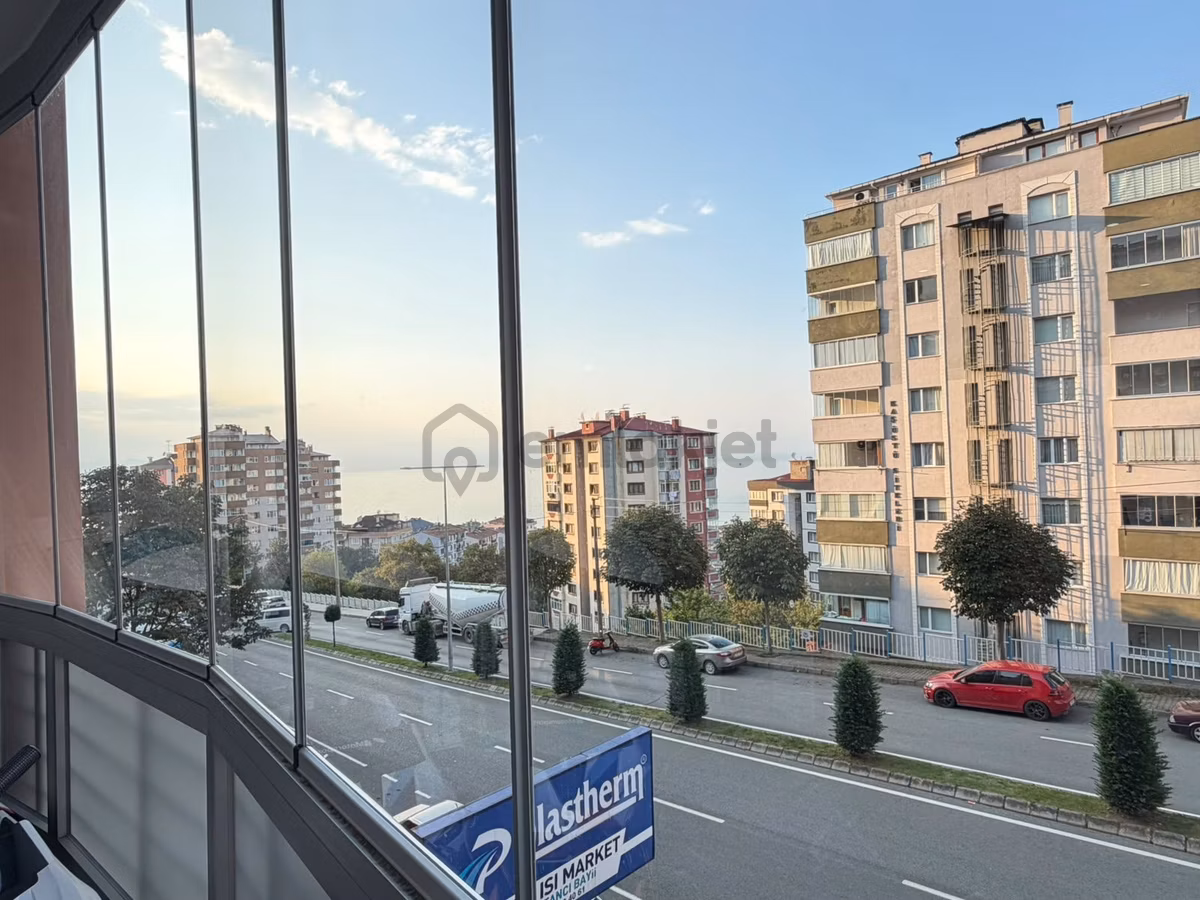 Trabzon Yeşiltepe'de A'dan Z'ye Yenilenmiş 3+1 Satılık Daire - 24