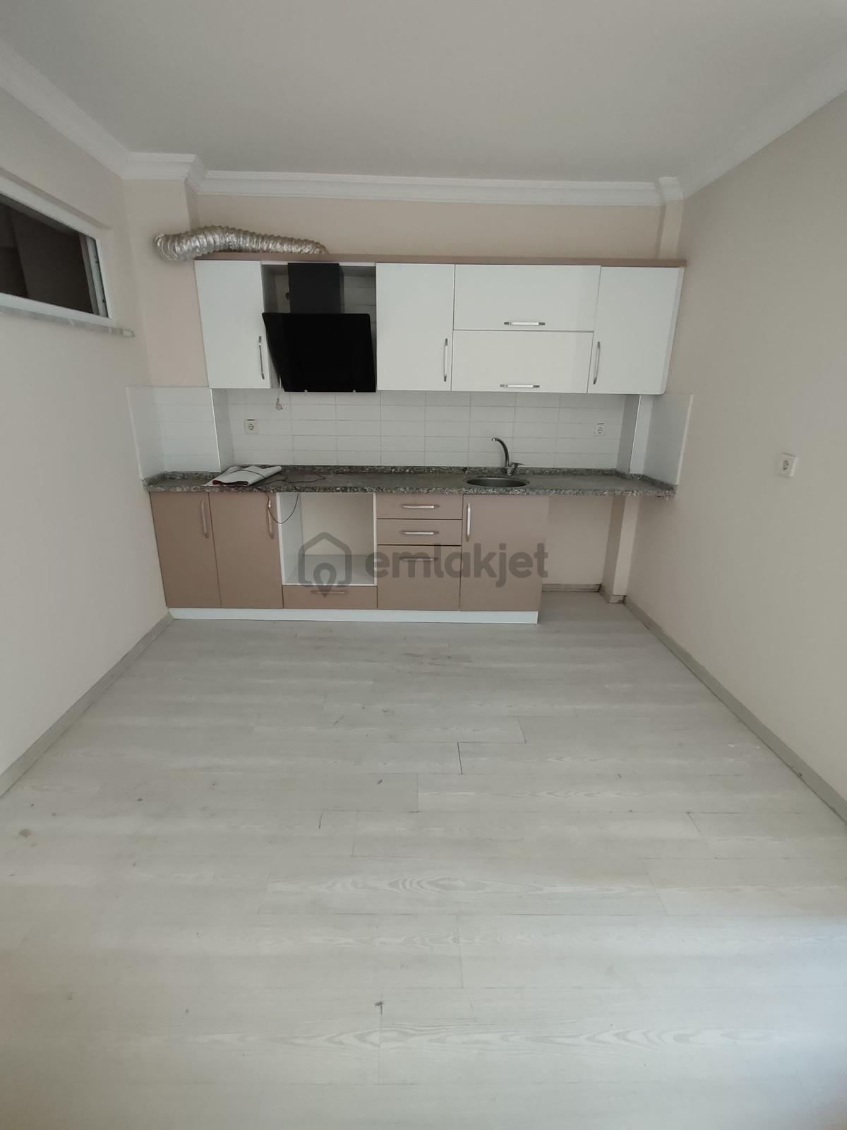 İsabeyli Merkezde Arakat 1+1 Satılık Daire - 8