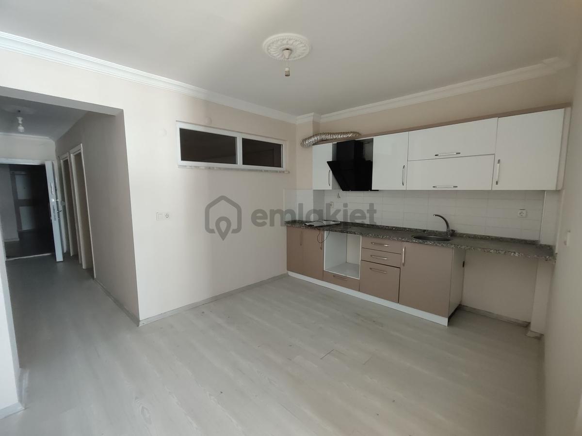 İsabeyli Merkezde Arakat 1+1 Satılık Daire - 6