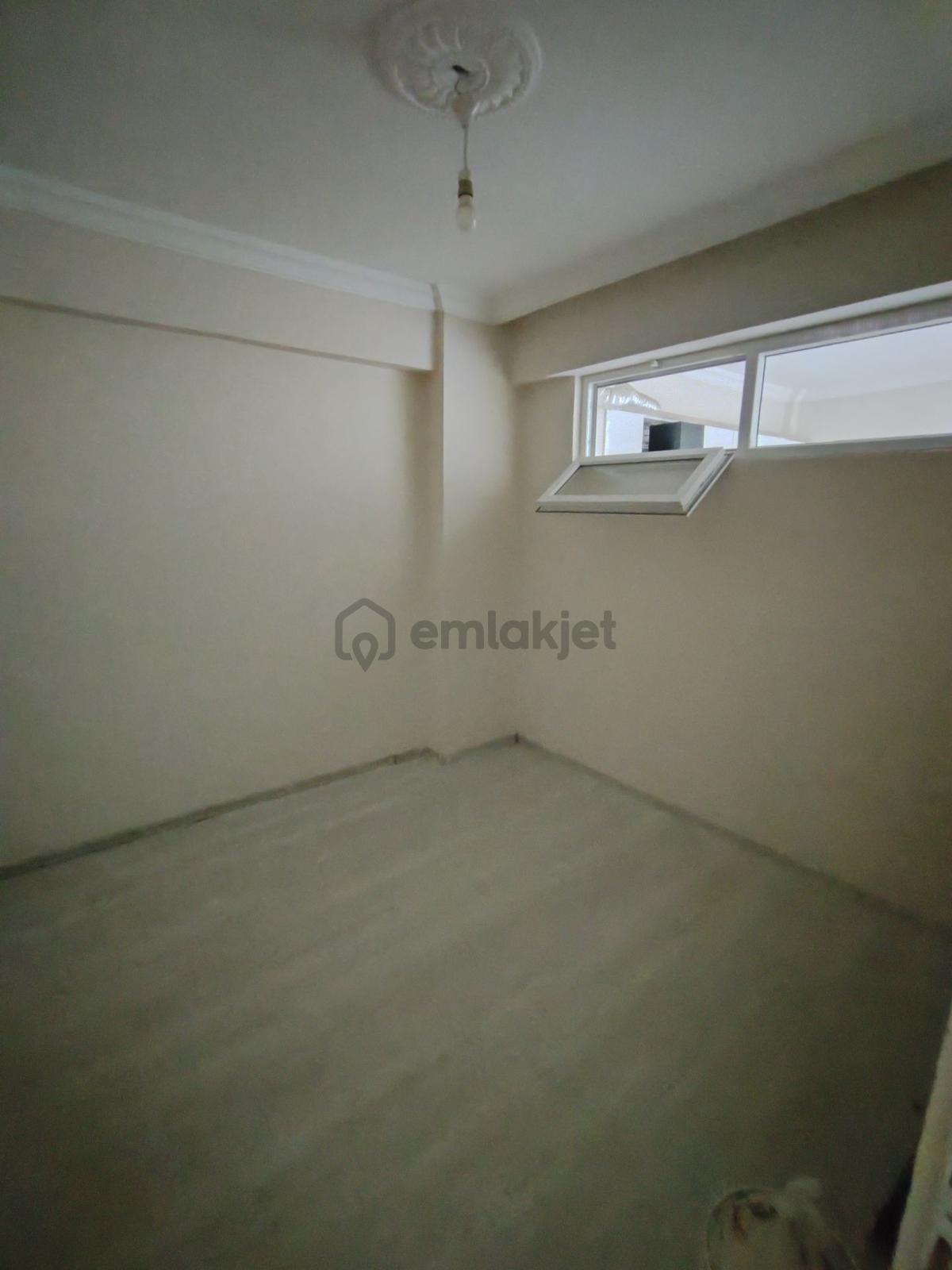 İsabeyli Merkezde Arakat 1+1 Satılık Daire - 11