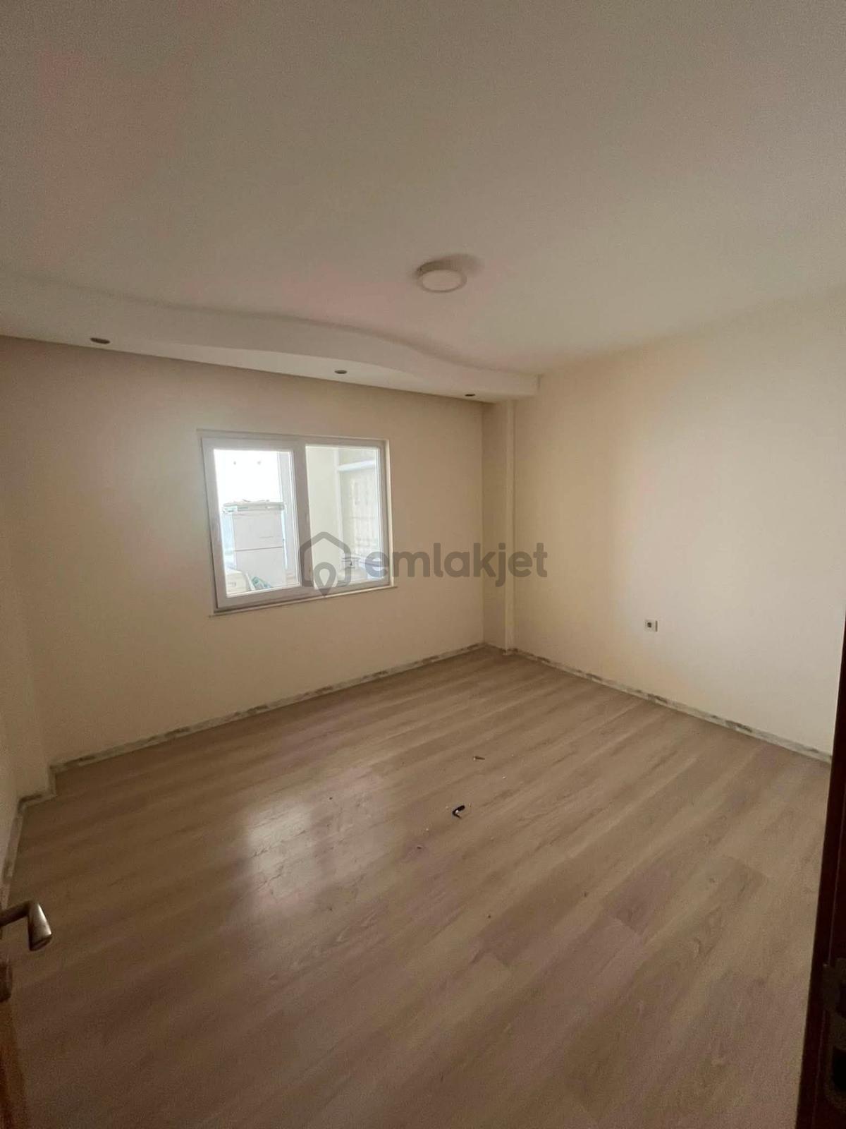 Silifke/çarşı Satılık 2+1 100m2 Daire - 6