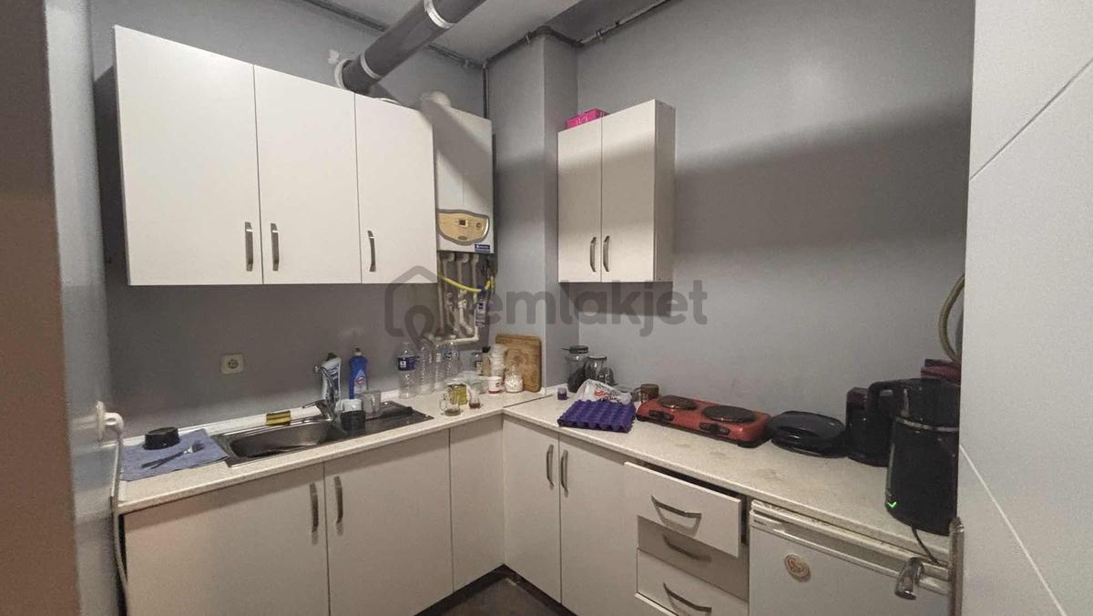 Şerifali'de 80 M2 Kiralık Dükkan - 16