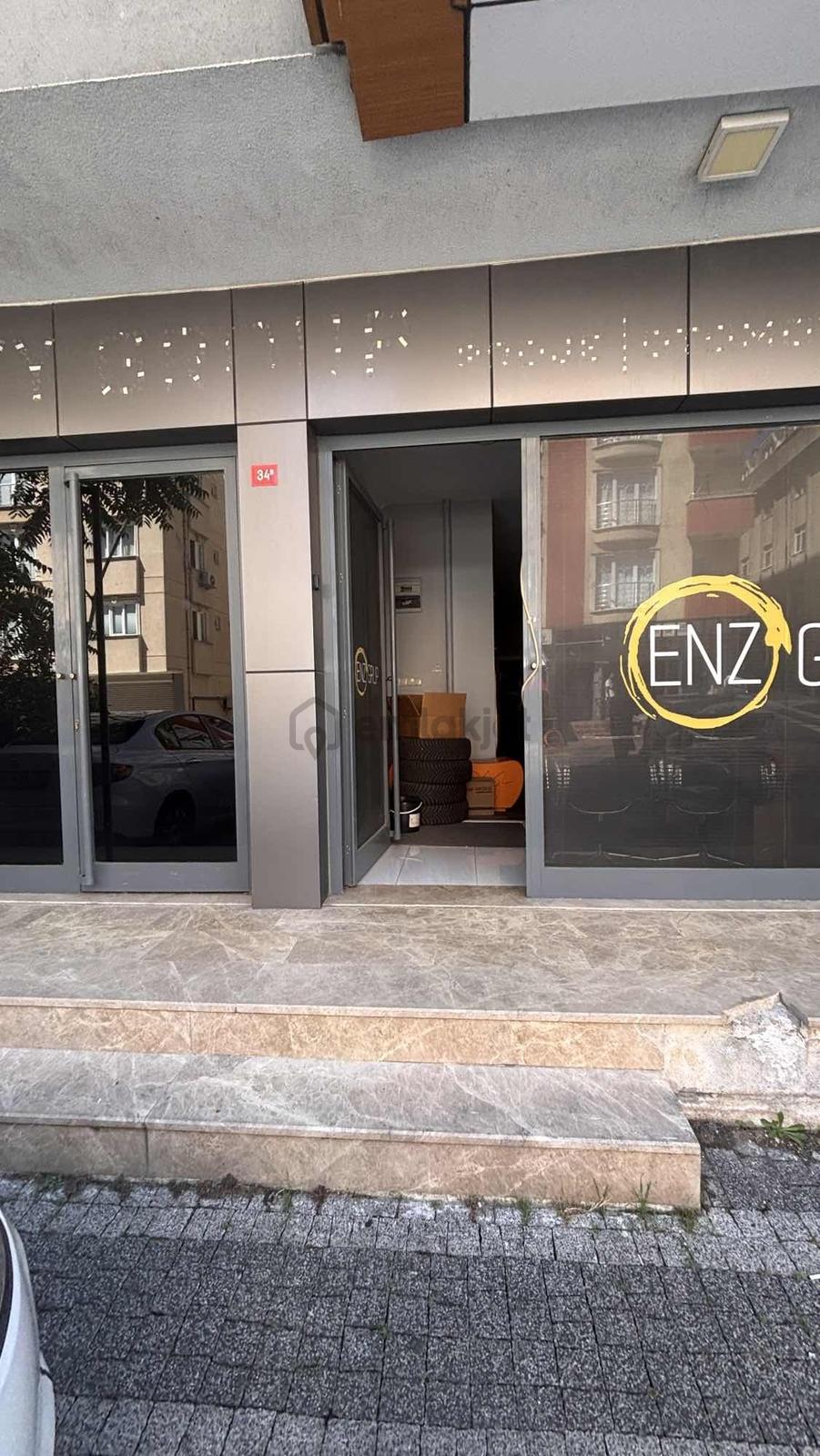 Şerifali'de 80 M2 Kiralık Dükkan - 18