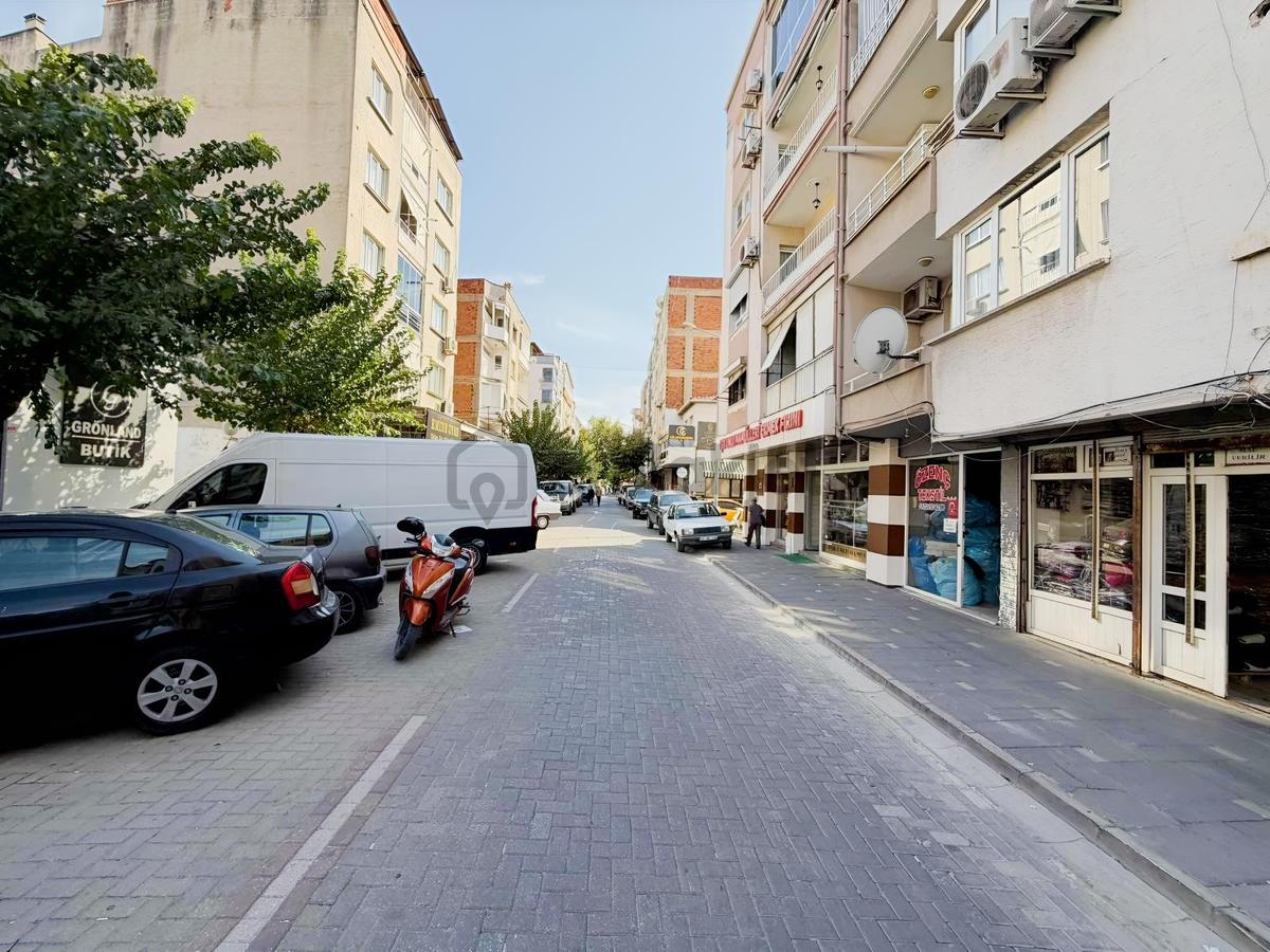 Karakaş'tan Lise Üçgen Park Yakını Dükkan - 6
