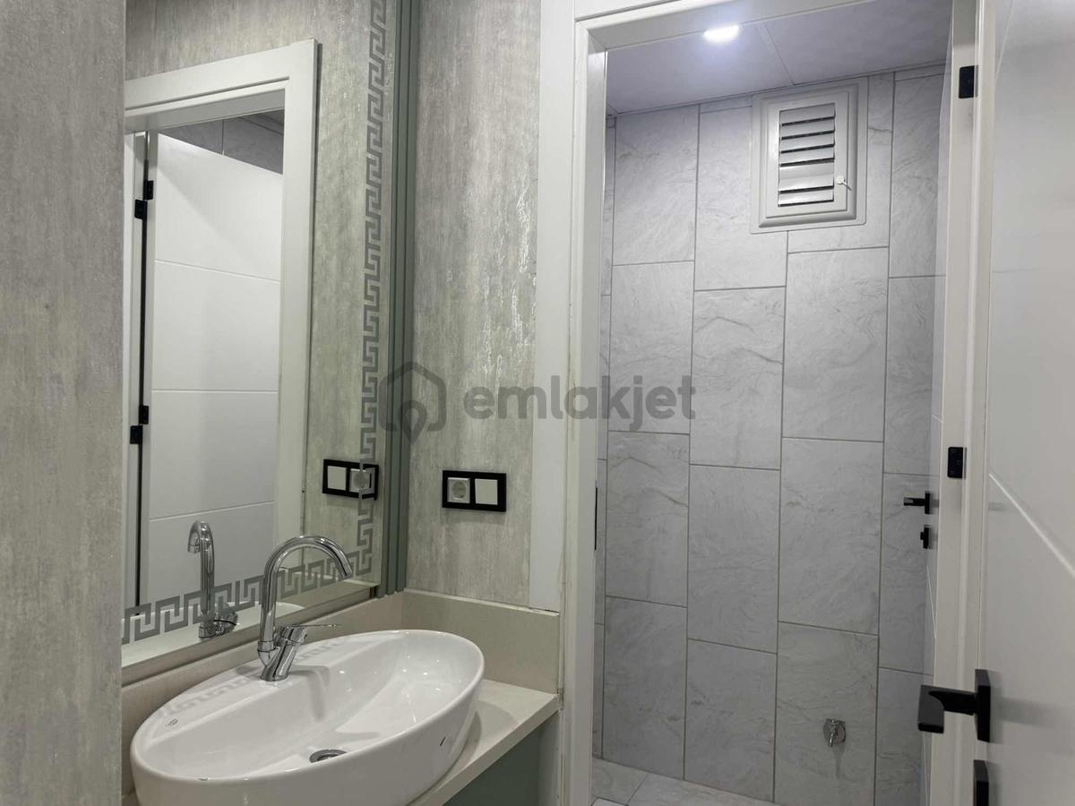 Aydınlıkevler De 2+1 Ara Kat 110 M2 Satılık Sıfır Daire - 15