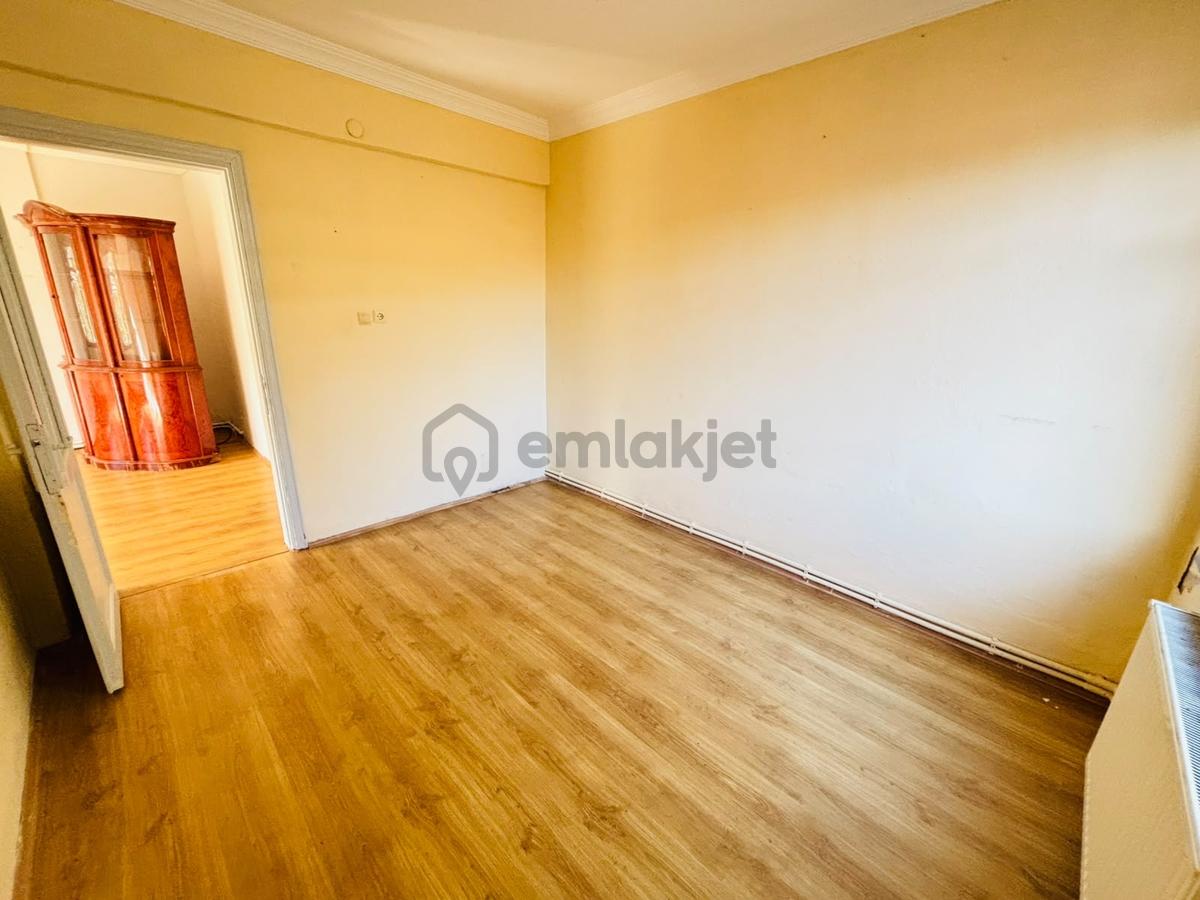 Üsküdar Küplüce'de 3+1 Kapalı Mutfaklı Balkonlu Geniş Daire** - 12
