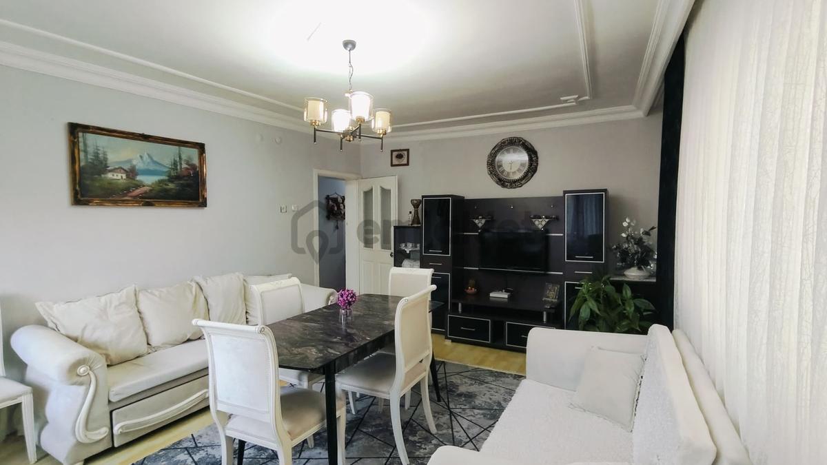 Kumlubel'de Bakımlı 2+1 Kiralık Daire - 15