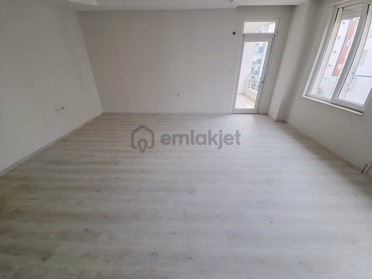Hurmada Pazara 100 M Yakınlıkta Geniş 3+1 Ara Kat - 17