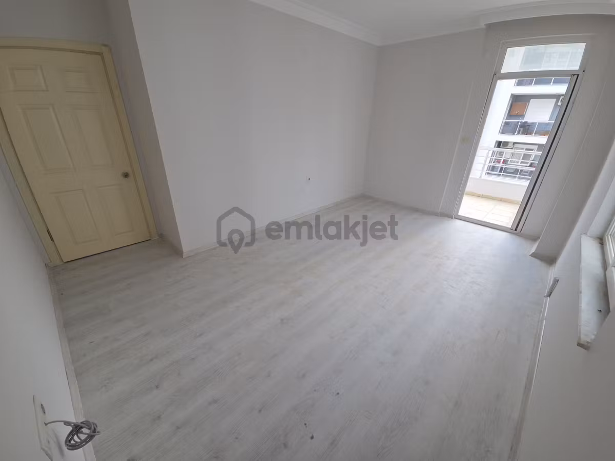 Hurmada Pazara 100 M Yakınlıkta Geniş 3+1 Ara Kat - 15