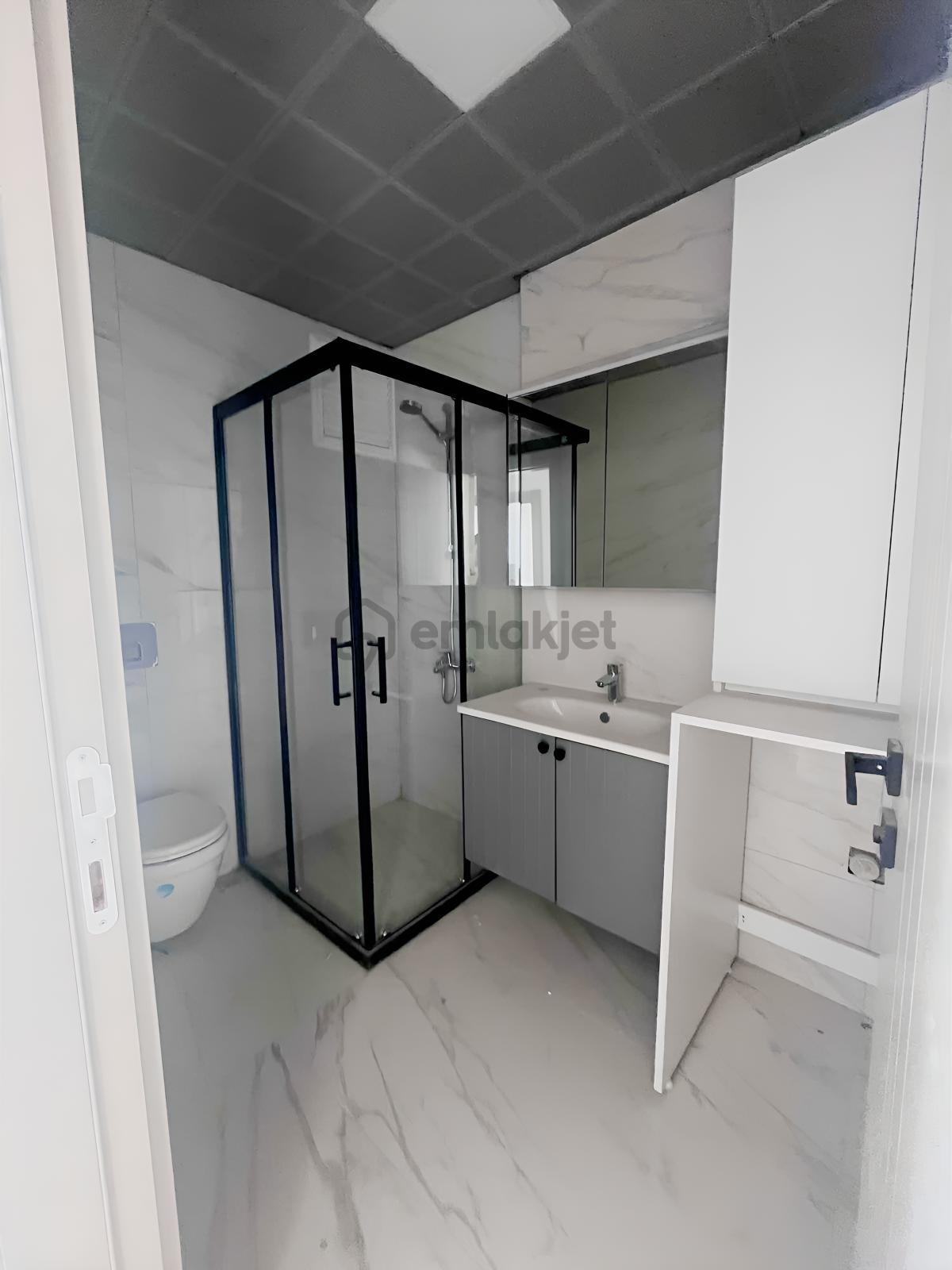 Altıntaş'ta 40'lık Yolda Geniş 2+1 İskanlı Daire - 15