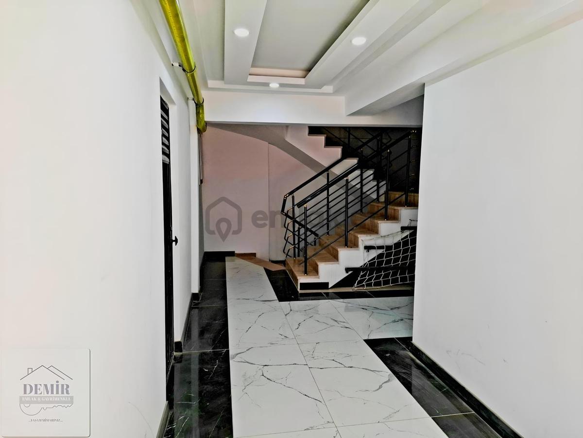 Full Lüx Eşyalı, Balkonlu, Eksiksizz 1+1 - 31