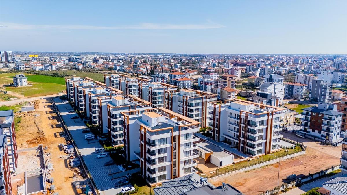 Ara Kat 1+1 / Doğalgazlı / Havuz Manzaralı. - 14