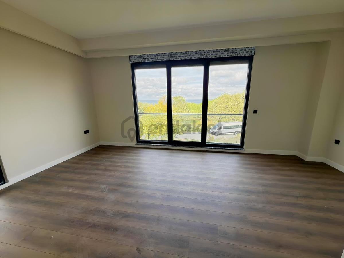 Şile Sahilköyde Deniz Manzaralı | 8+1 | 290 M² | - 29