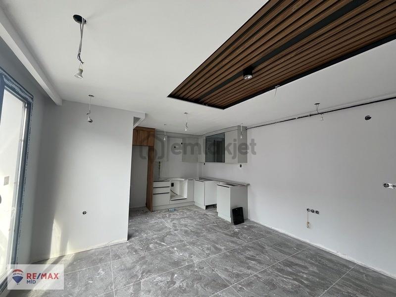 Remax Mıd Ofısınden Ak Akardan 2+1 Satılık Daıre - 12