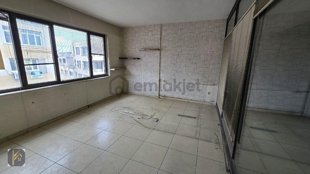 Bayramyerinde Kiralık Ofis - 13