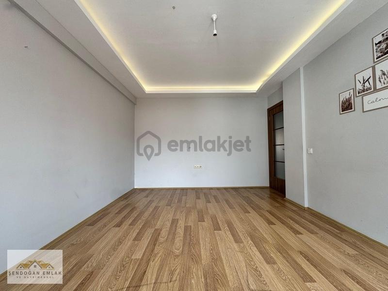 Çamlıcada Tombakzade Caddesi Yakınında 2+1 - 11