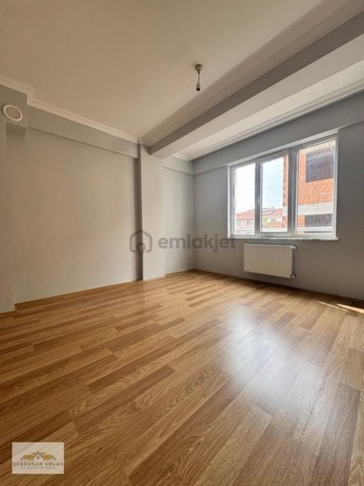 Çamlıcada Tombakzade Caddesi Yakınında 2+1 - 20