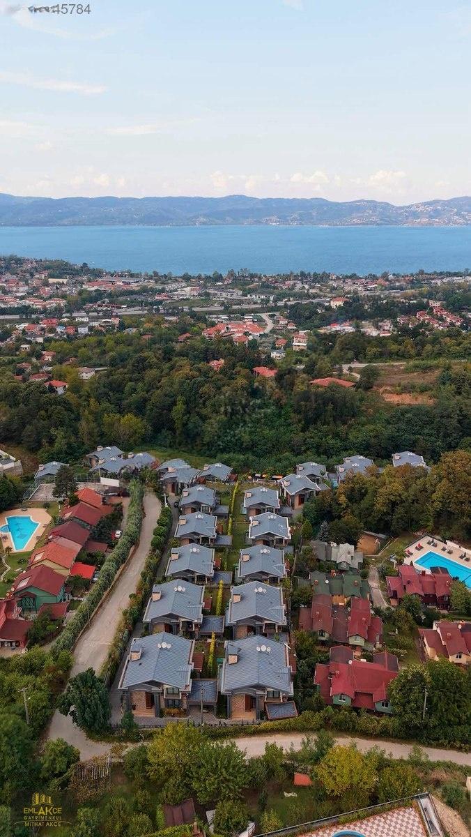 Emlakçe G Y M' Den Sapanca'da Satılık Villa - 2
