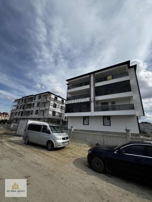 Ergene Cumhuriyet Site İçi Geniş 2+1 - 2