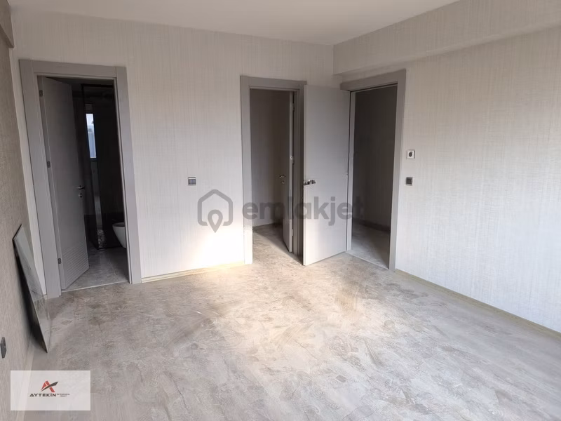 Gazze Caddesinde Geniş Kiralık Daire - 24