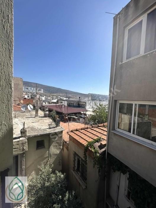 Bayraklı Çiçek Mahallesinde Satılık Bina - 33