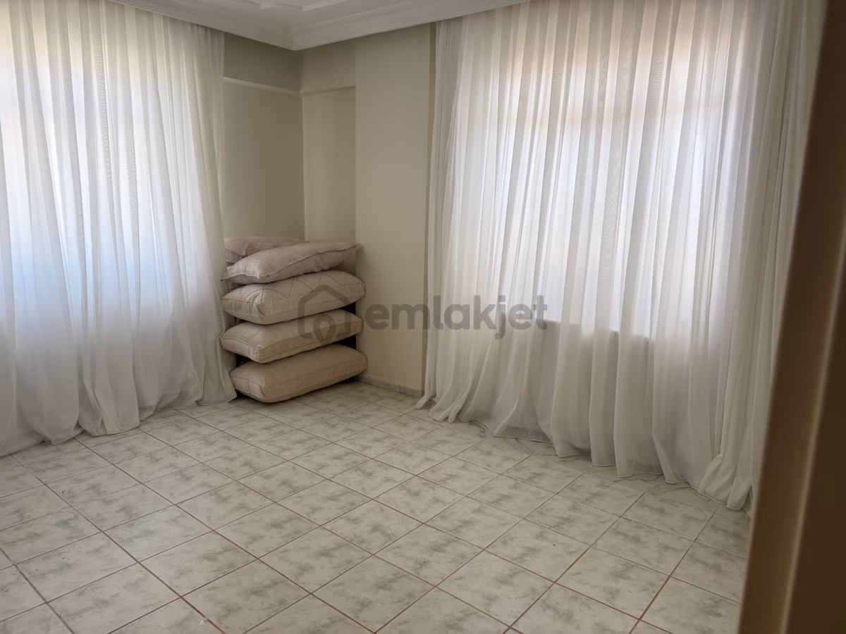 Bağlar Şeyh Şamil'de Geniş 3+1 Şehir Manzaralı Daire - 10