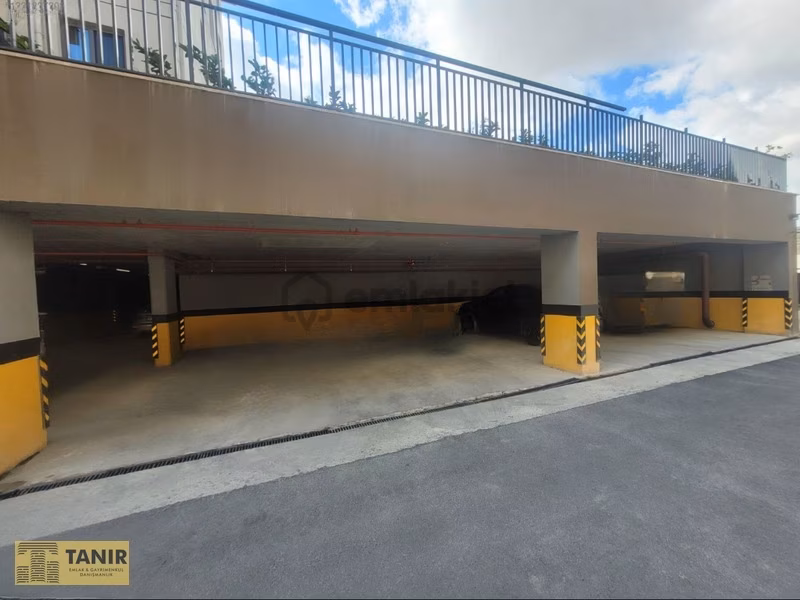 Bahçeşehir Nezihpark Da Satılık Lüx Site İçinde Daire - 19