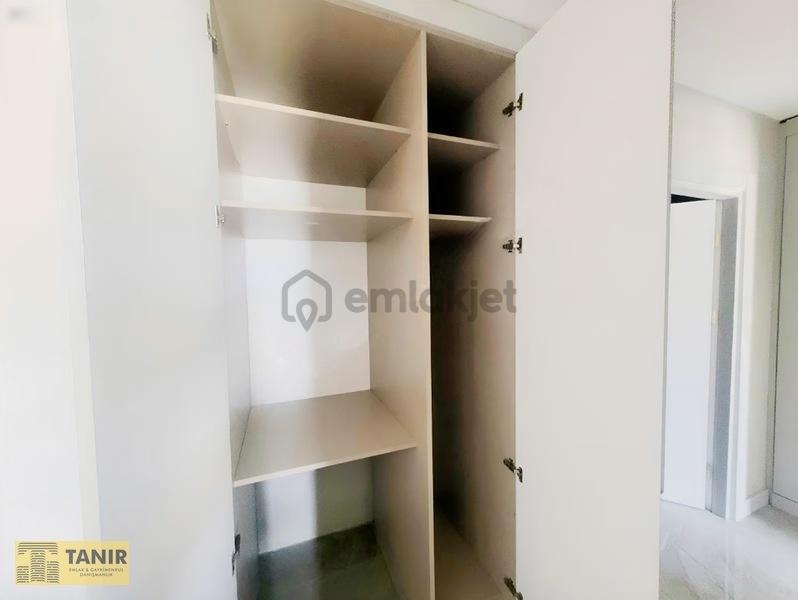 Bahçeşehir Nezihpark Da Satılık Lüx Site İçinde Daire - 16