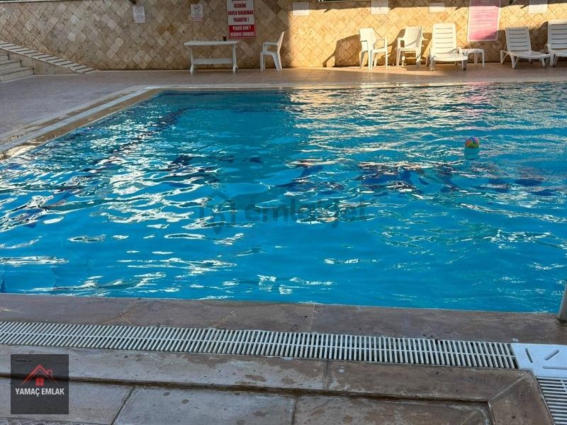 Didim'de Havuzlu Site İçinde Arakat Asansörlü Daire