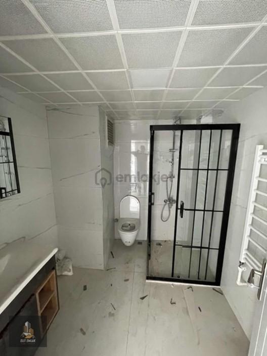 Reşatbey Mahallesinde 256 M² 5+1 Dubleks - 15