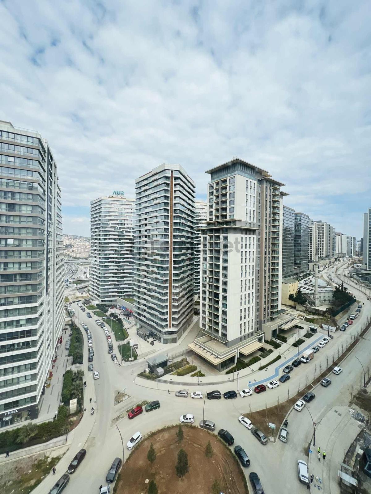 Optimist Rez. Yüksek Kat Güncel Kiracılı Köşe Daire
