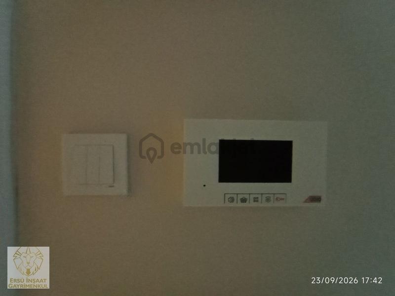 Ersü'den Geniş,kapalı Mutfaklı Yeni Binada Doğalgazlı 1+1 - 31