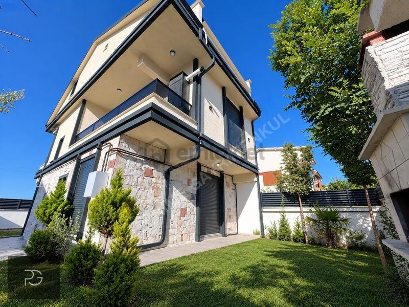 Prıme'dan Tamamen Müstakil Denize 2.parsel İskanlı Villa! - 4