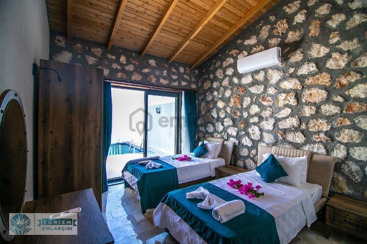 Kaş, Yeşilköy 'de Satılık Villa...(acil) - 18