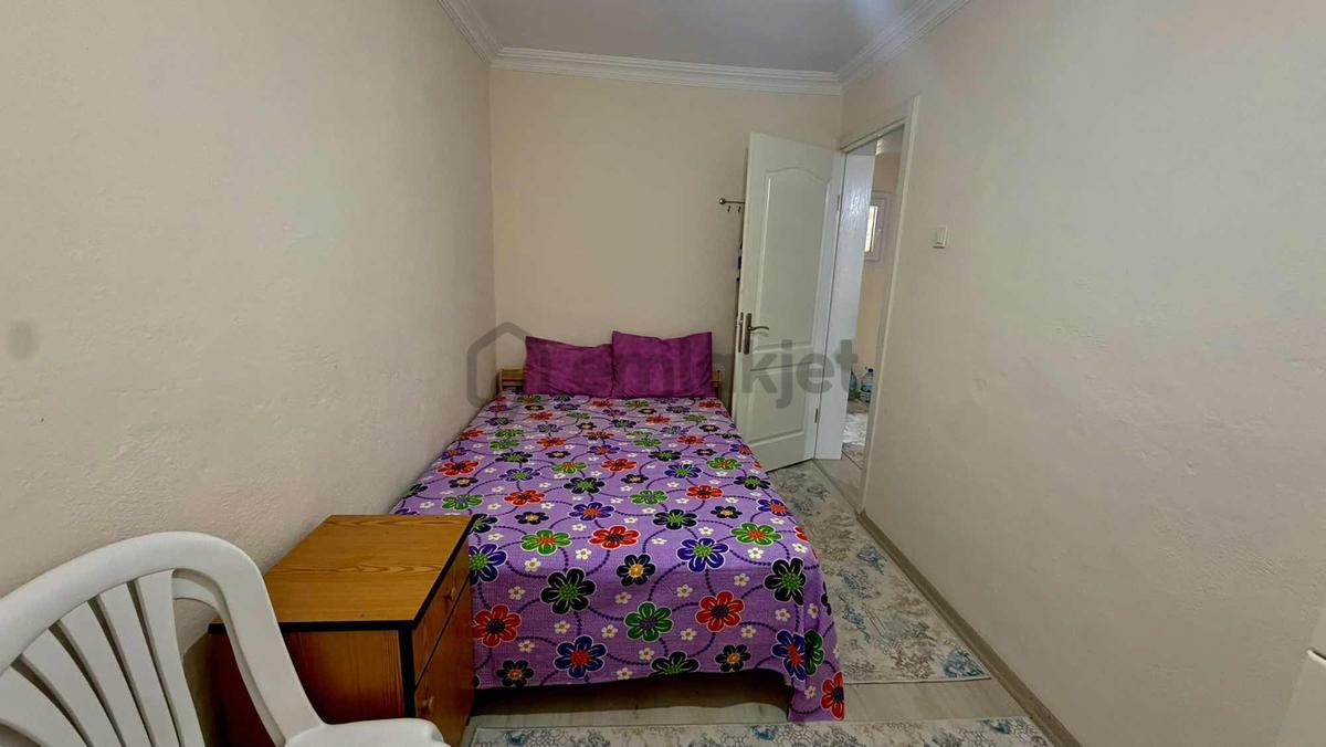 Dikili Halk Eğitimcilerde Masrafsız Eşyalı 2+1 Villa - 39