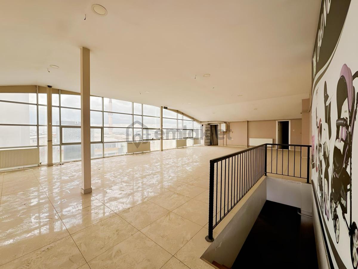Remax Advantagetan Vişne Caddesinde Satılık Komple Bina - 21