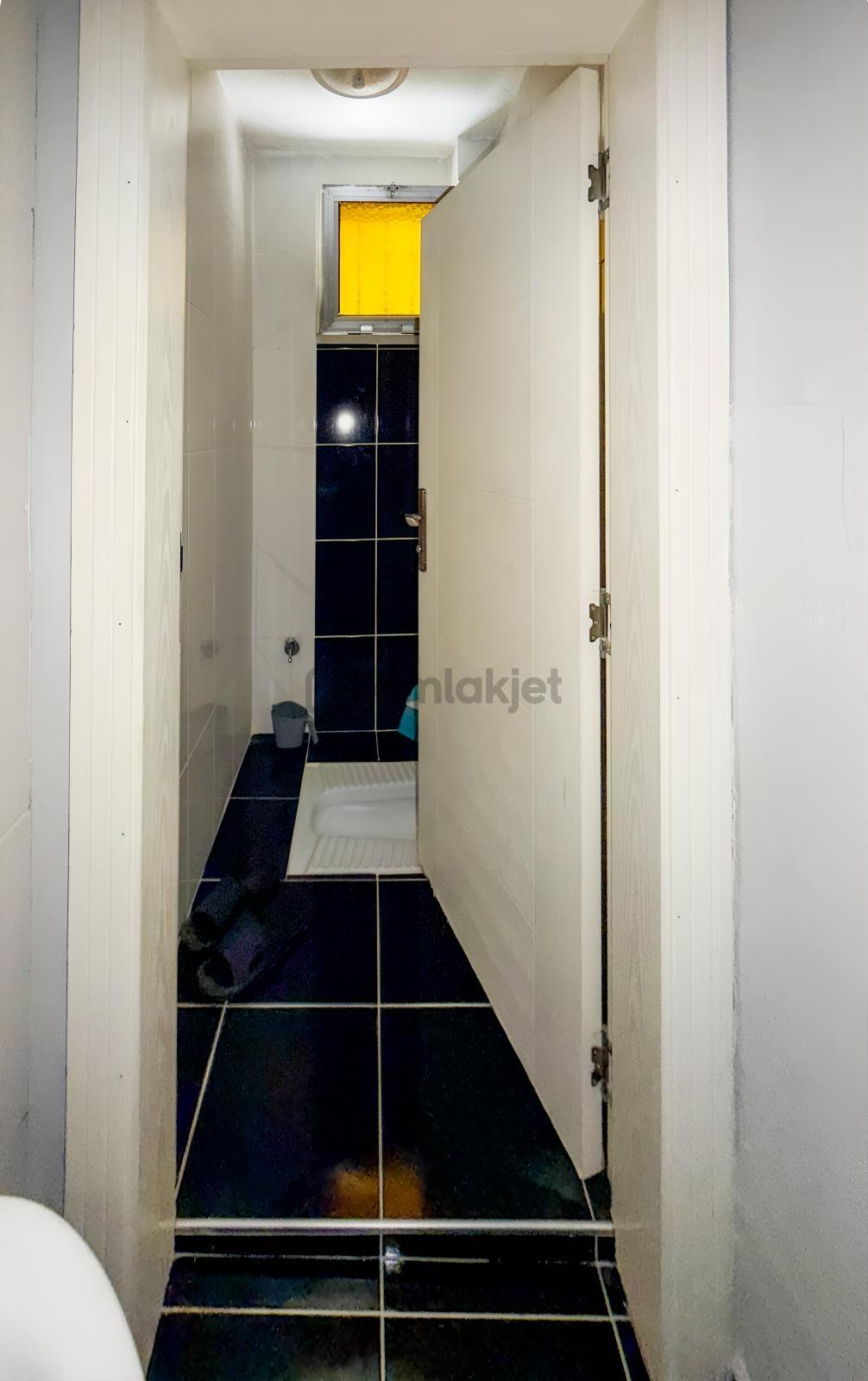 Marmaray'a Yakın 90 M2 Ofis - 13