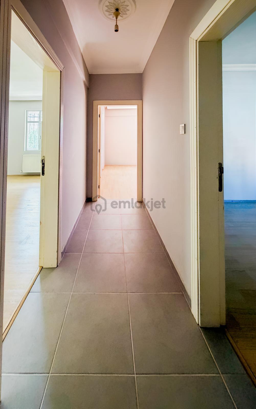 Marmaray'a Yakın 90 M2 Ofis - 22