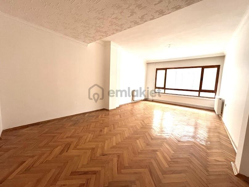 Çankaya Tekman Caddesi Üzerinde Geniş Kiralık 3+1 Daire - 2