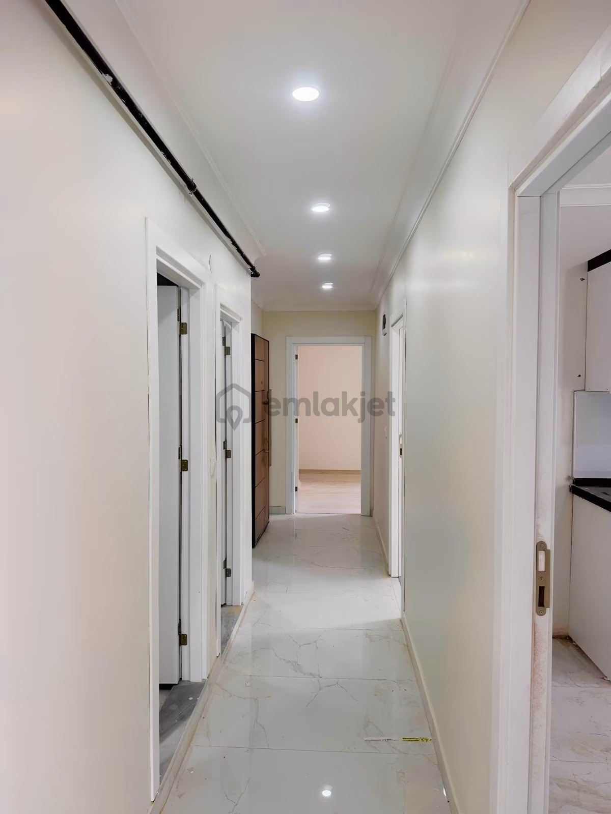 Tahtakale Kiralık 2+1 Ara Kat - 6