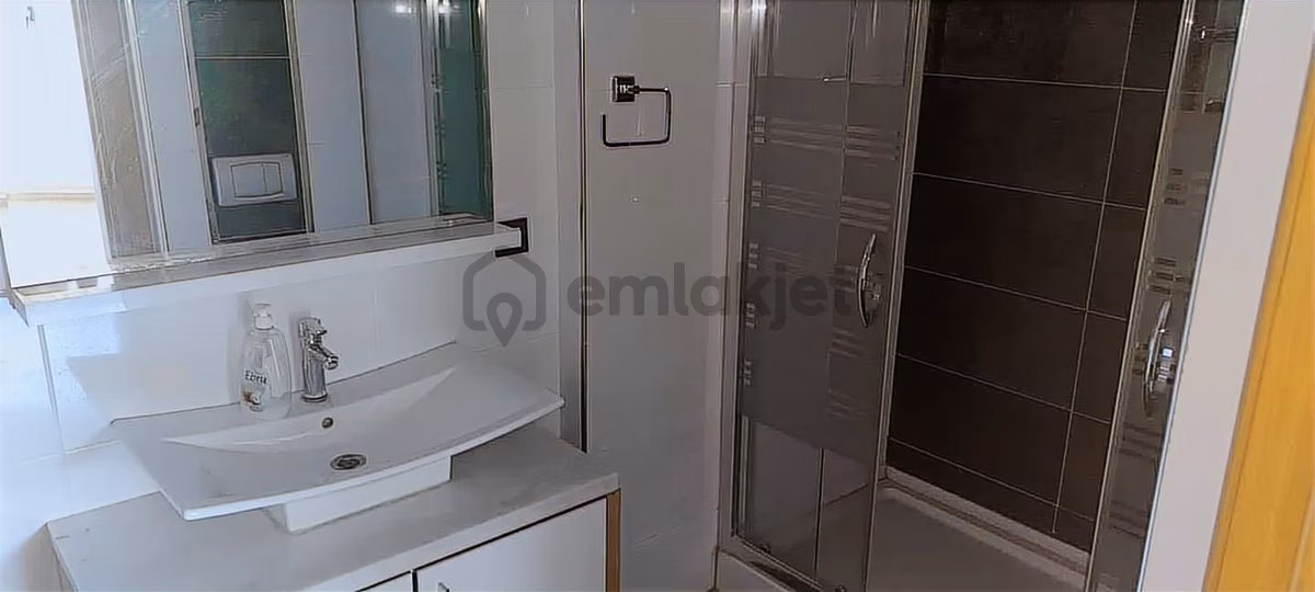 Ataşehir Merkezde Kiralık 3+1 Ferah Daire - 24