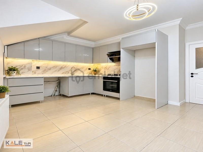 Metrobüse Yakın Giriş Emsali 2+1 Datılık Daire